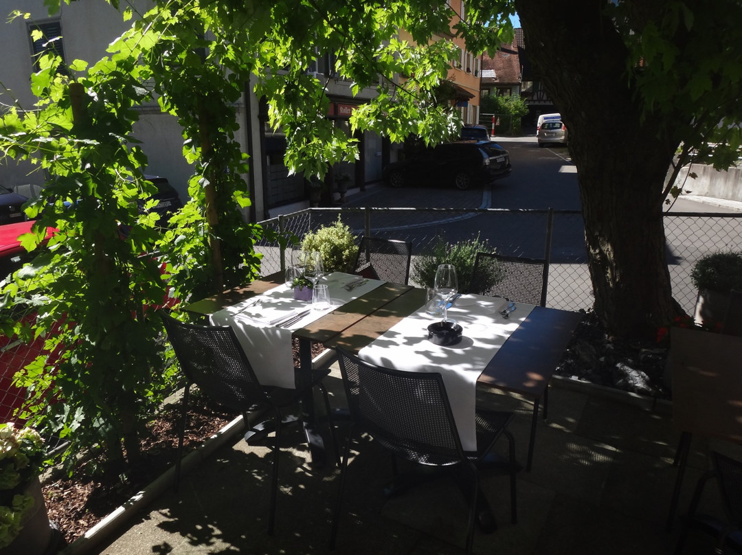 比拉赫餐馆和美食-Restaurant Rössli