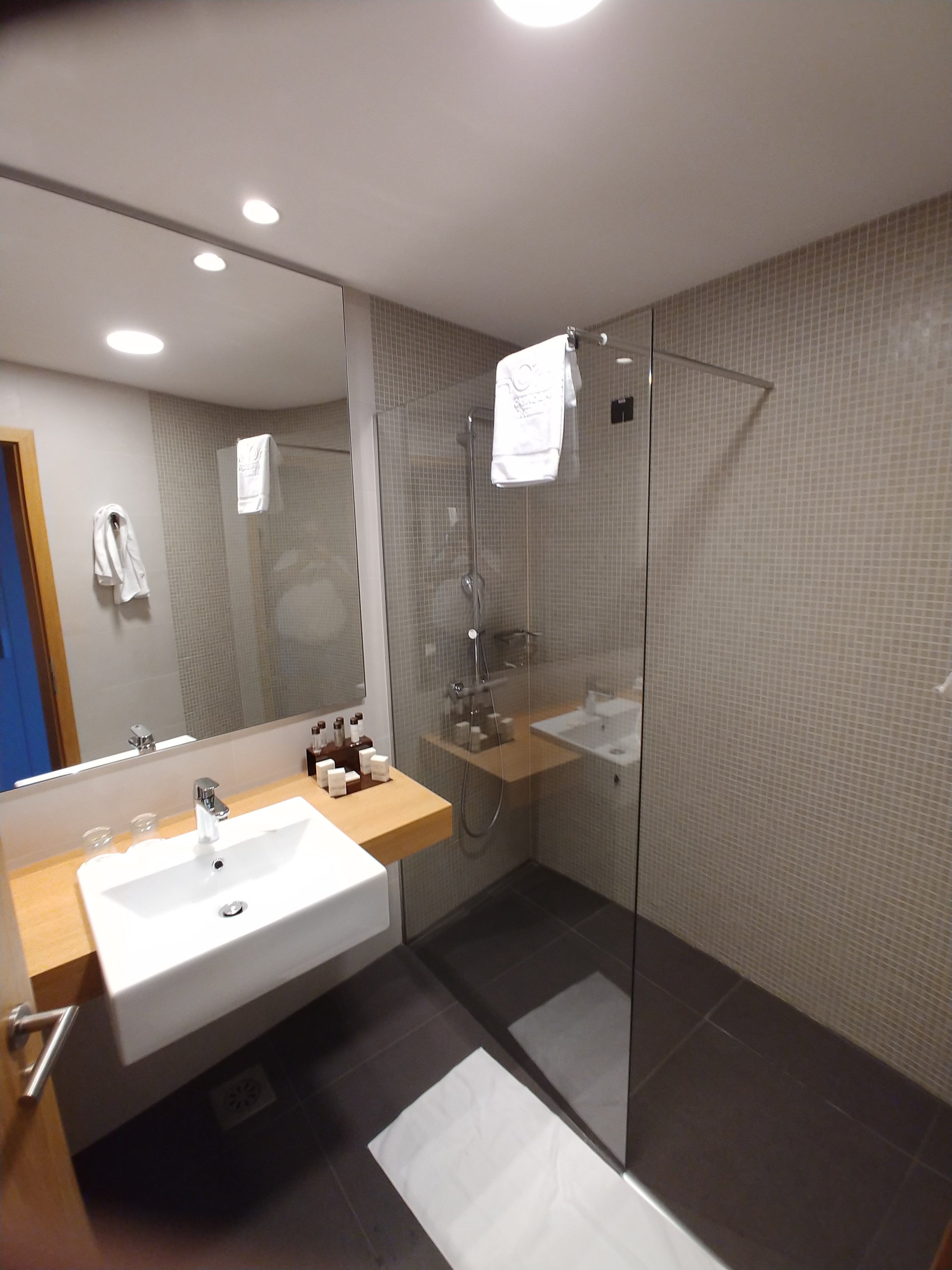 Mond, Resort & Entertainment-浴室