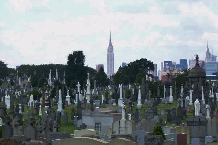 First Calvary Cemetery景点图片