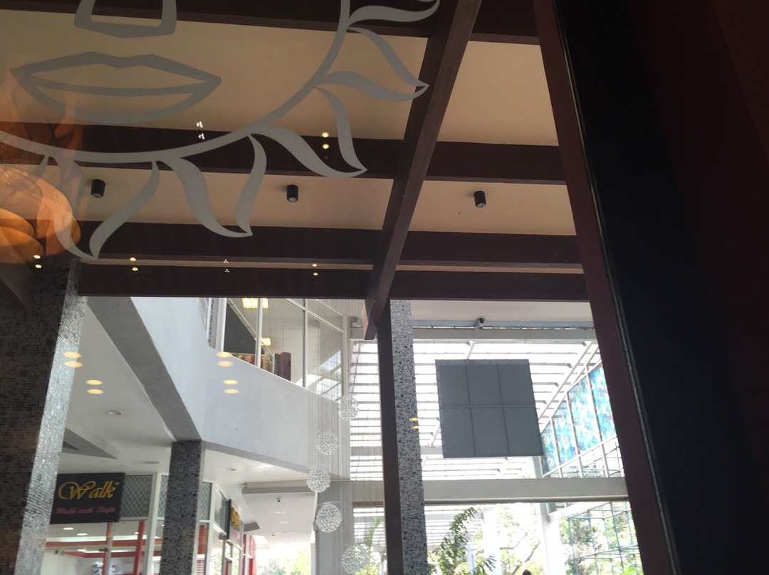 The West End Shopping Mall, Kisumu-基苏木必去景点