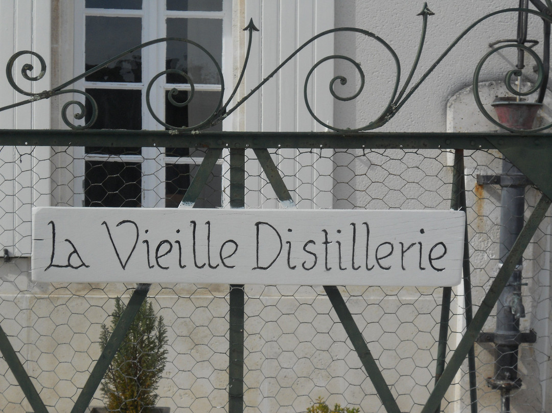 Challignac酒店住宿-La Vieille Distillerie