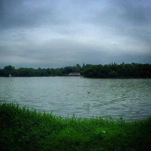 Jubilee Lake景点图片