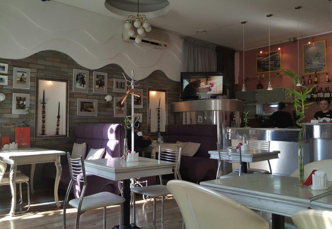 Pavlodar餐馆和美食-Zimnyaya Vishnya