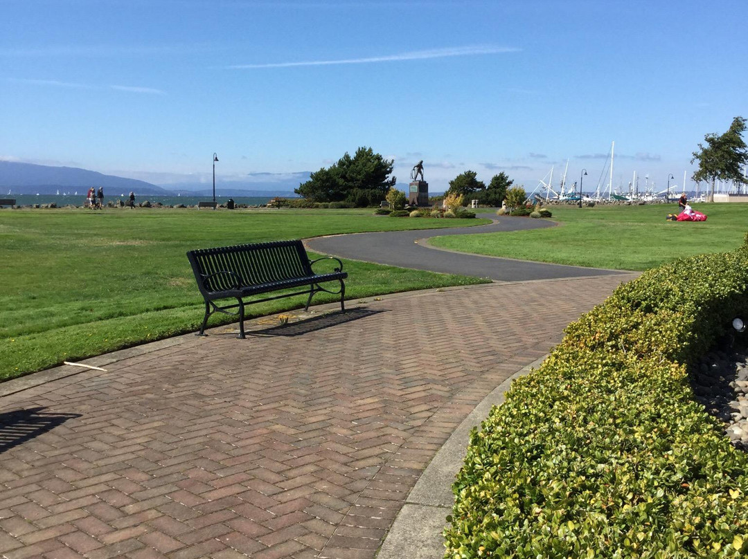 Zuanich Point Park景点图片