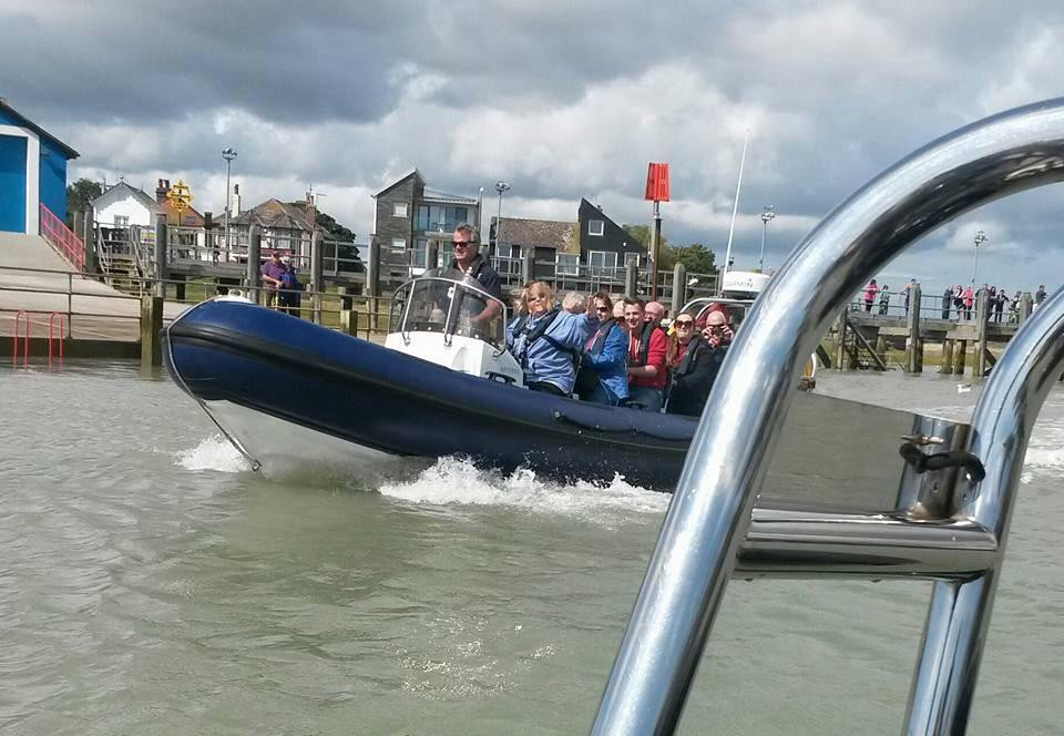 Full Throttle Boat Charters景点图片