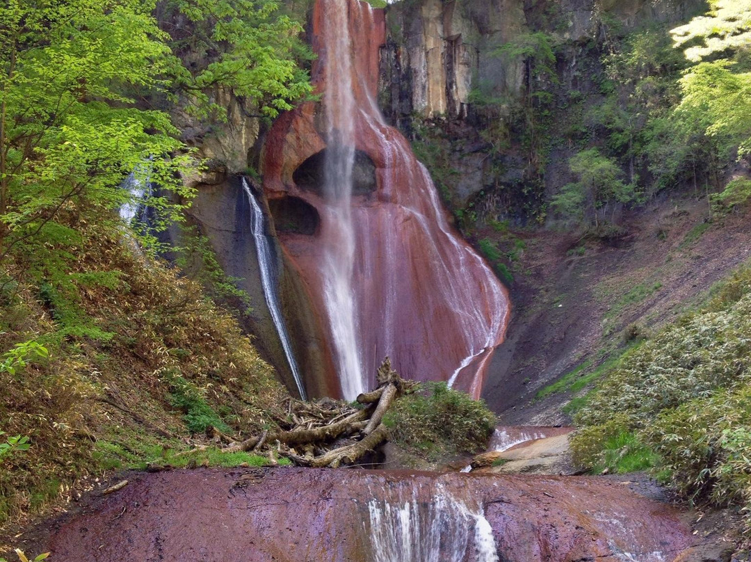 Osen Waterfall景点图片