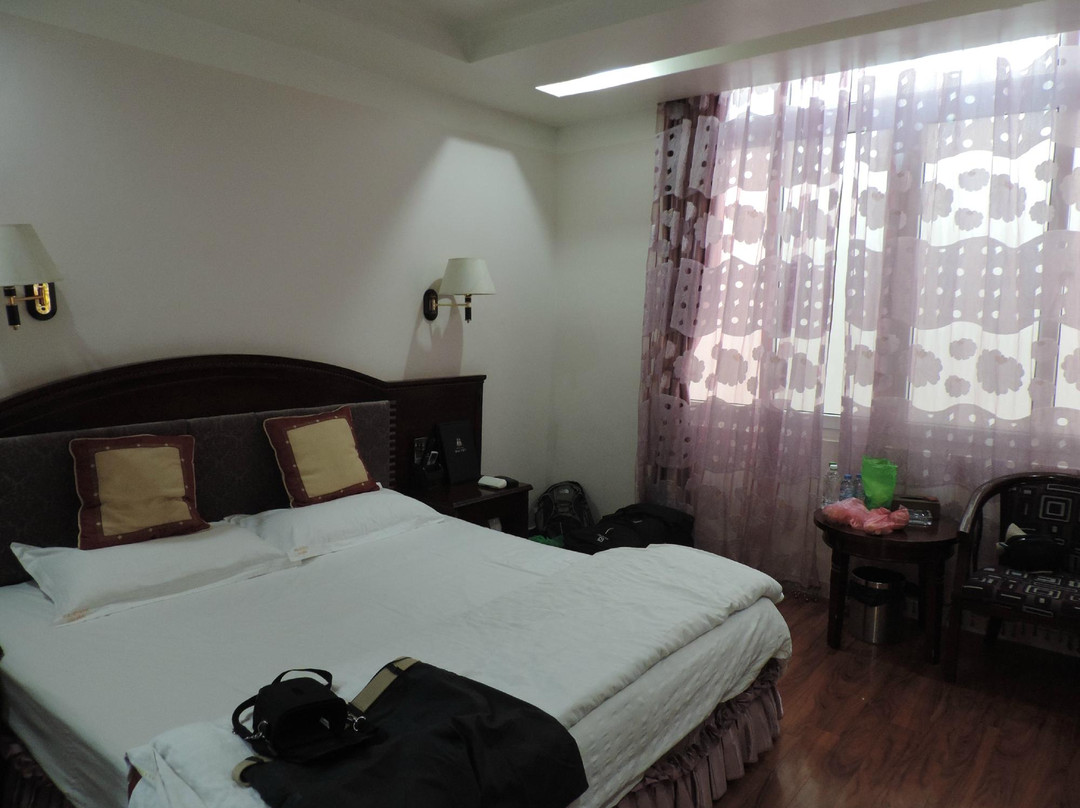 Quang Uyen酒店住宿-Ho Viet Hotel