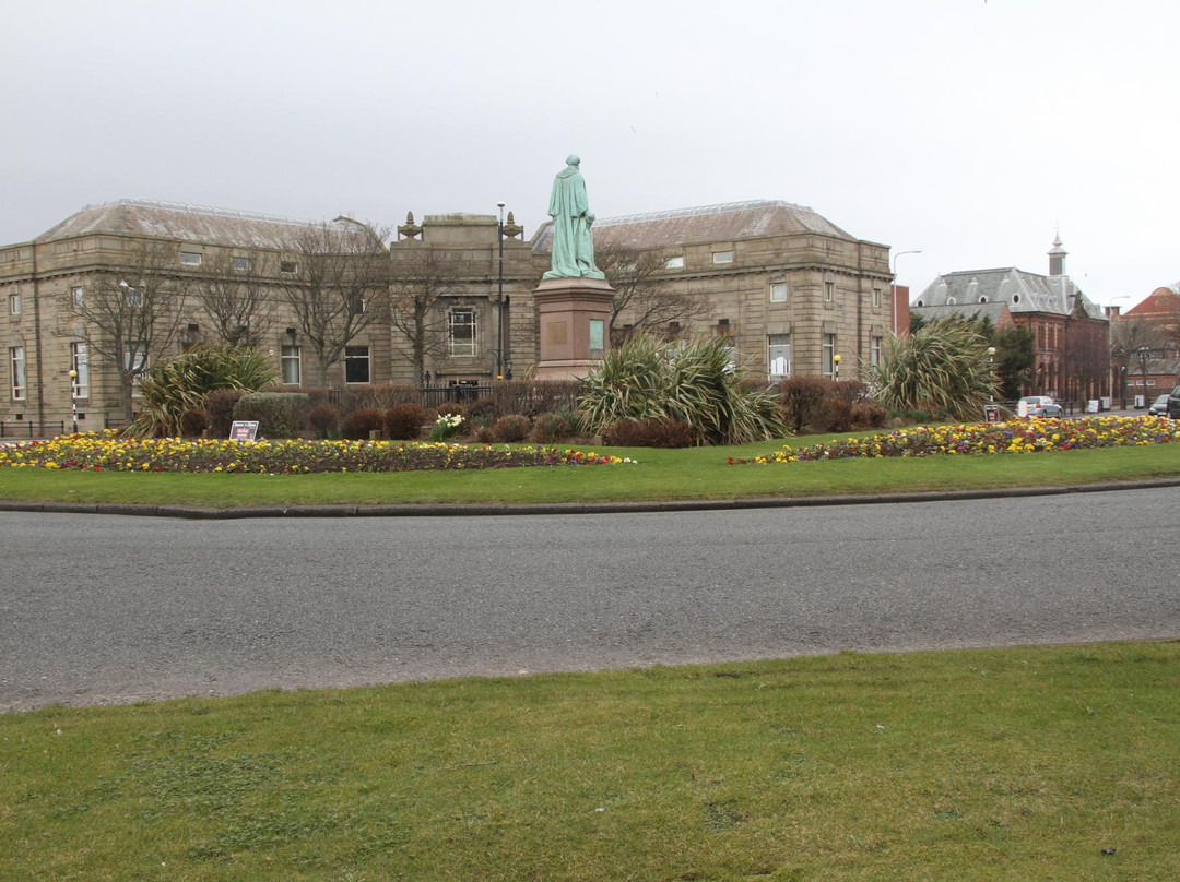 Barrow-in-Furness Library景点图片