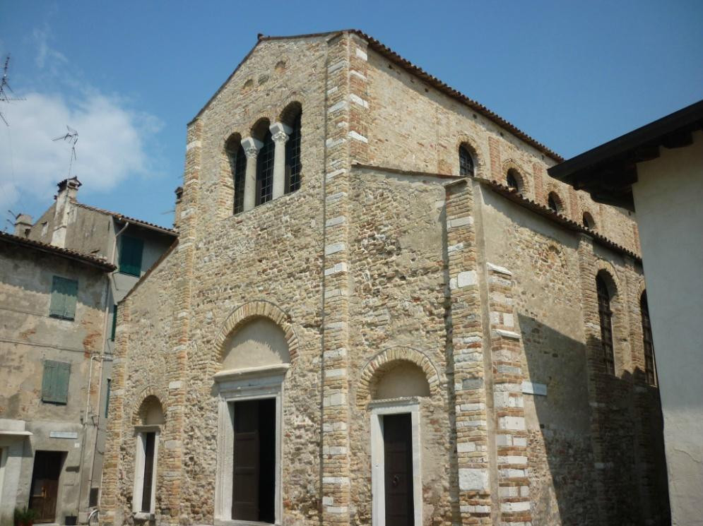 Basilica di Santa Maria delle Grazie-格拉多必去景点