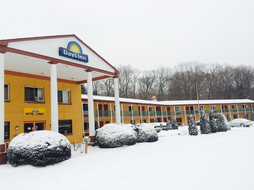Days Inn & Conference Center by Wyndham Branford New Haven