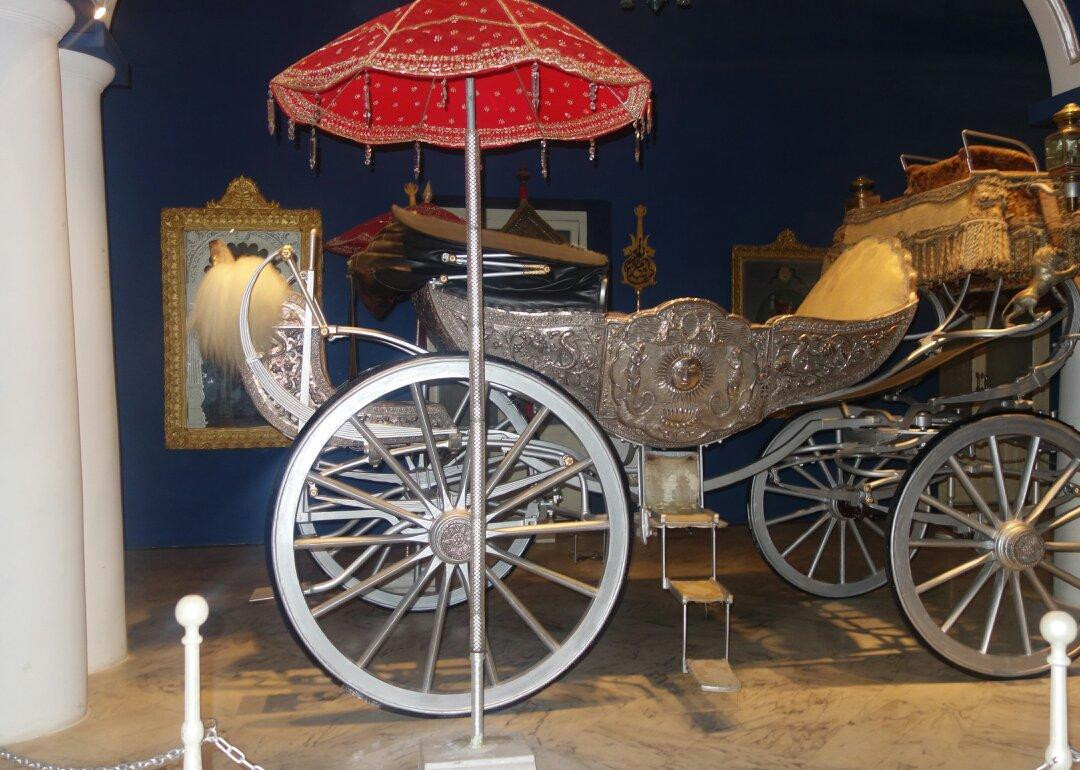 Jai Vilas Palace Museum景点图片