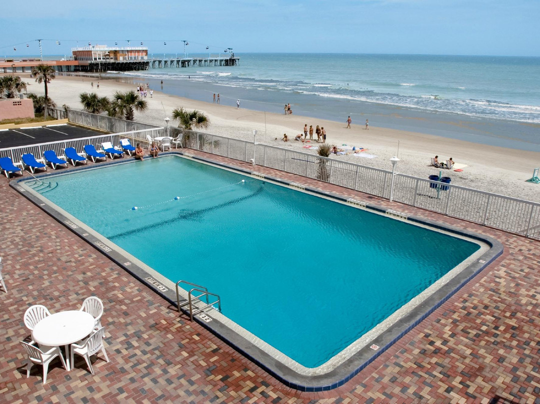 Comfort Inn & Suites Daytona Beach Oceanfront