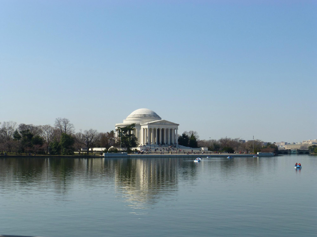 有防潮闸的港池-华盛顿特区必去景点