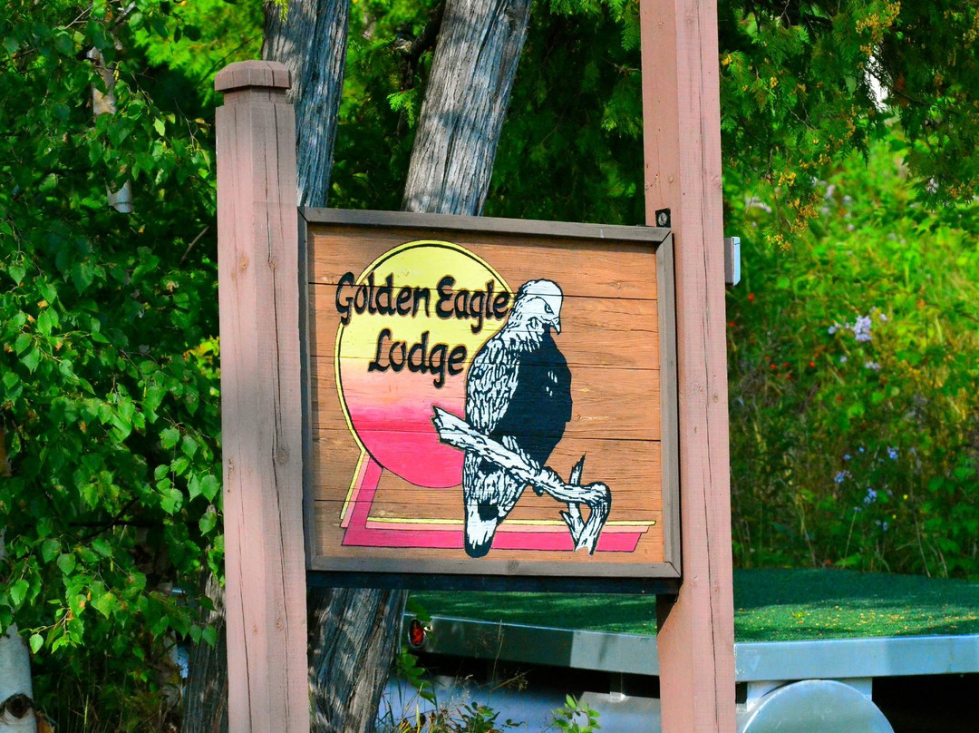 Golden Eagle Lodge
