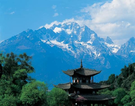 玉龙雪山-玉龙纳西族自治县必去景点