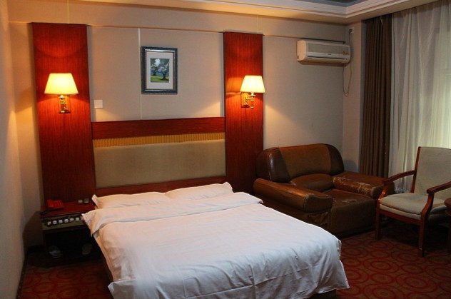 开元美居酒店（大连火车站中山广场地铁站店）主图