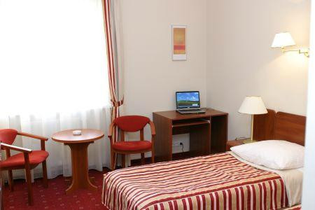 Hotel Twins II主图