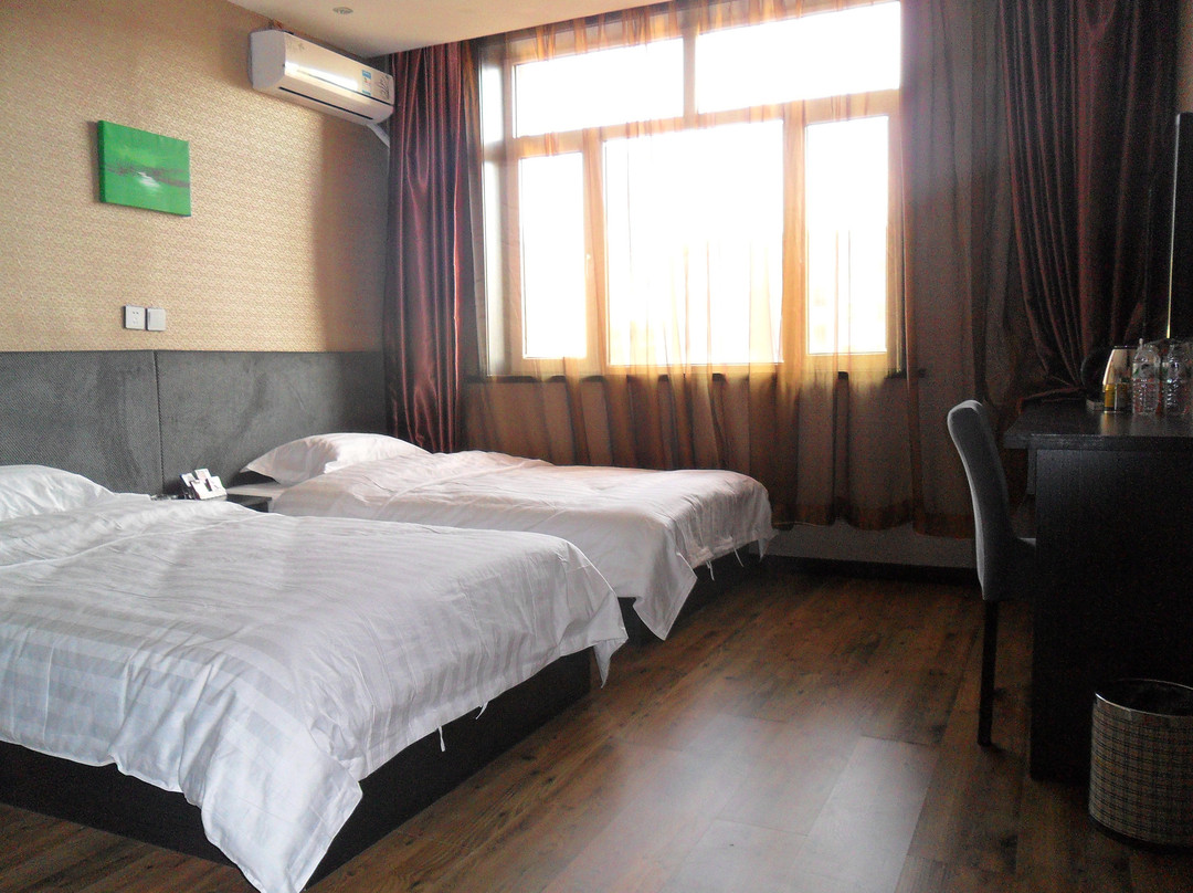 金凯悦假日酒店主图