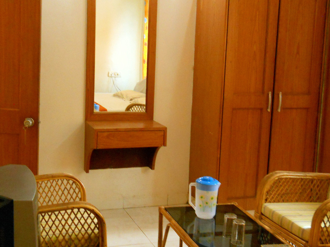 Hotel Mandhar Regency主图