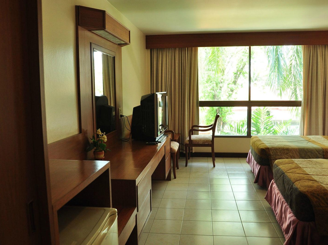 Chat Kaew Hotel主图