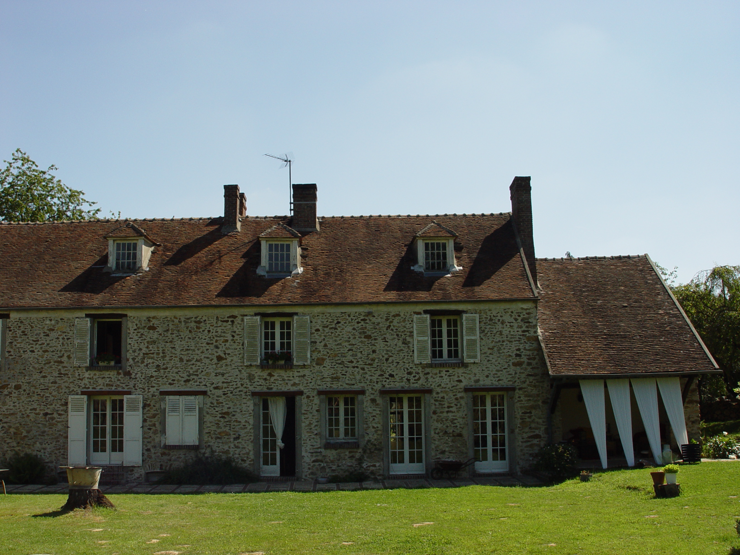 Les Puits de Lettree-官方