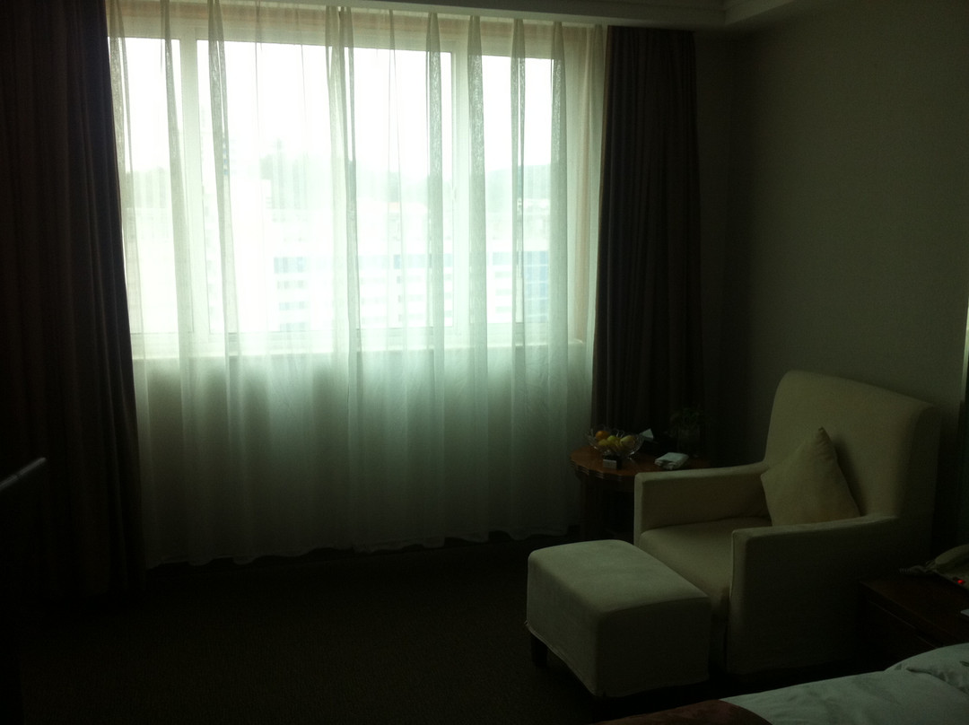 烟台中心大酒店主图