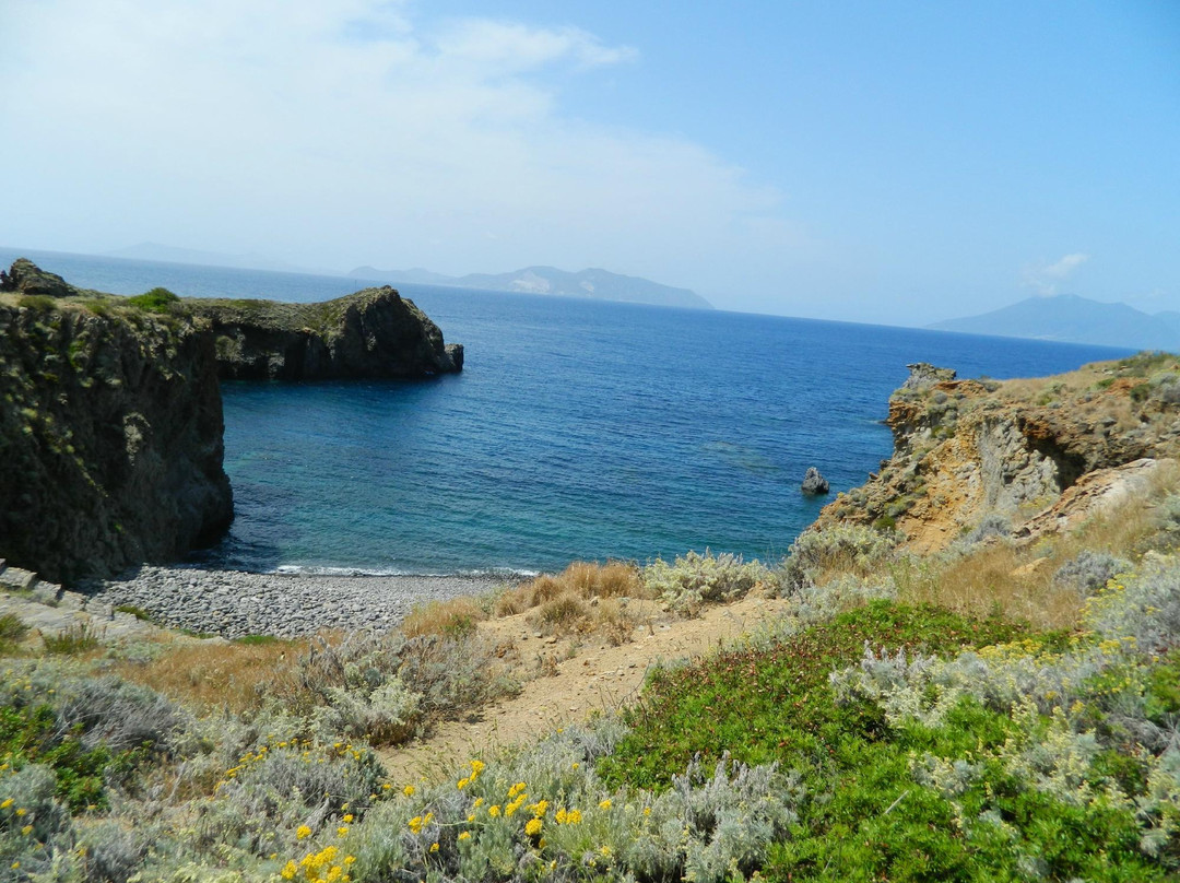 Junco cove beach景点图片
