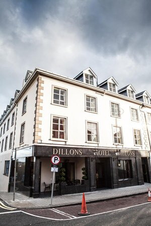 Dillon's Hotel