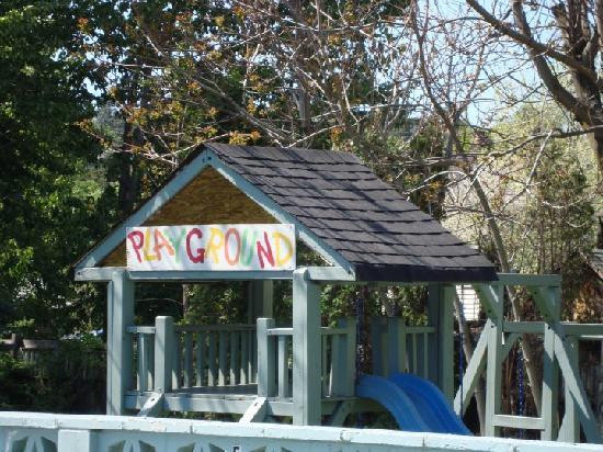 Tiki Village Motor Inn