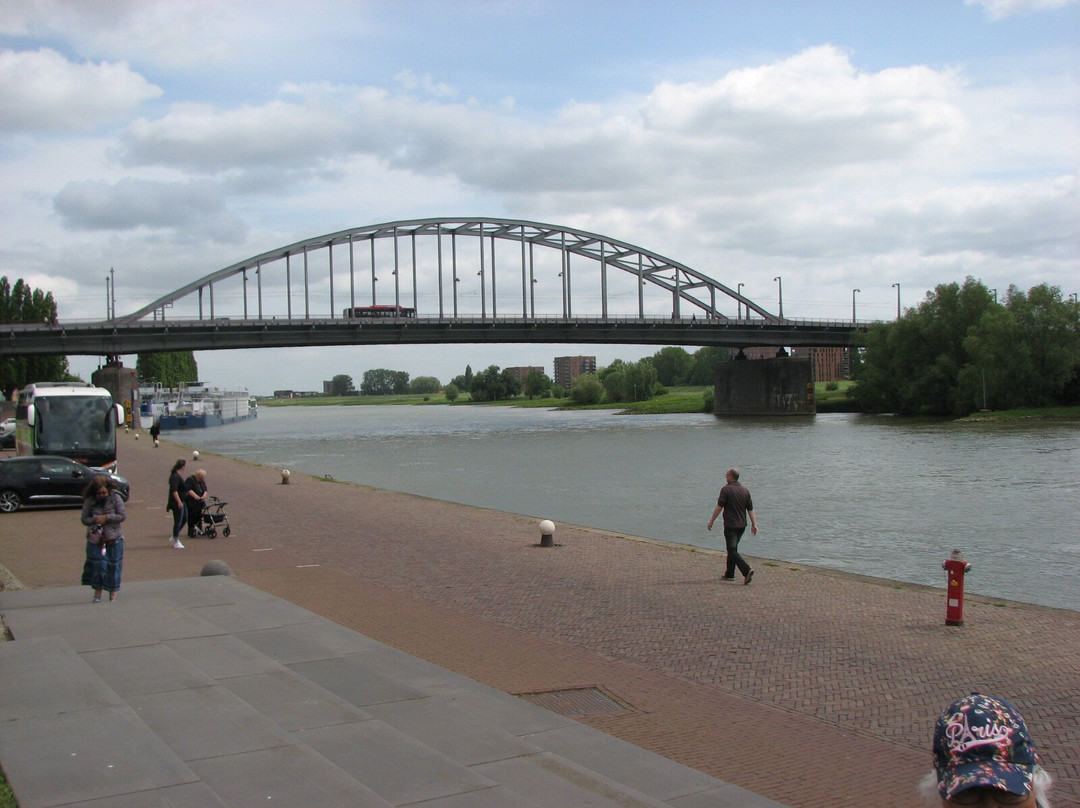 The John Frost Bridge - John Frostbrug景点图片