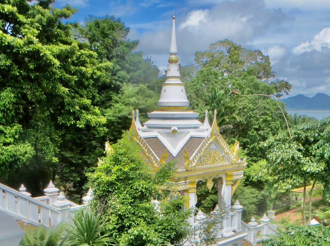 Wat Mahathat Laem Sak Temple景点图片