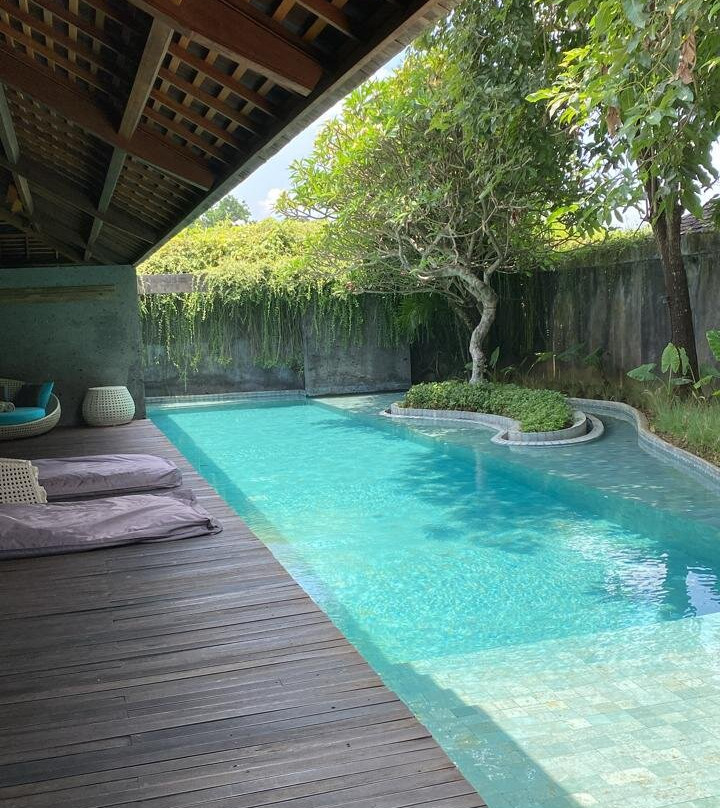 圣泰别墅酒店主图