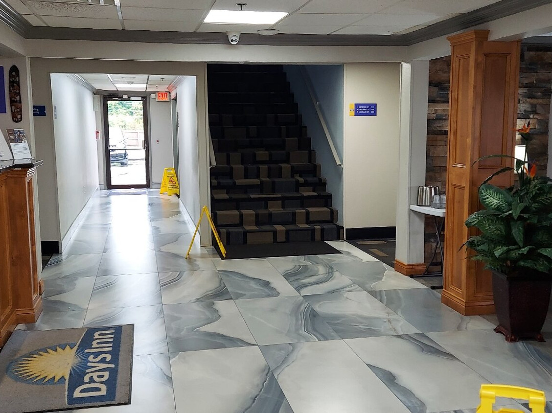 Days Inn & Suites by Wyndham Commerce主图