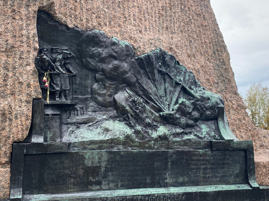 Monument S.O. Makarov景点图片