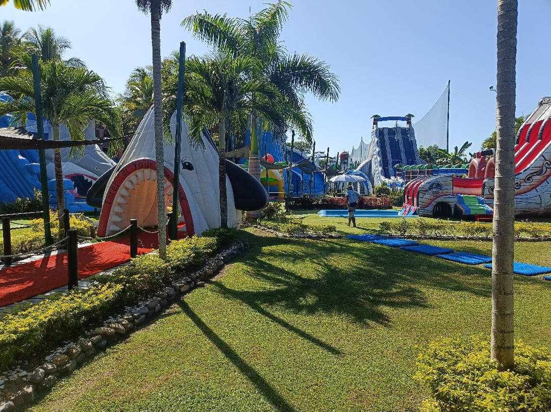 Big Bula Water Park-丹娜努岛必去景点