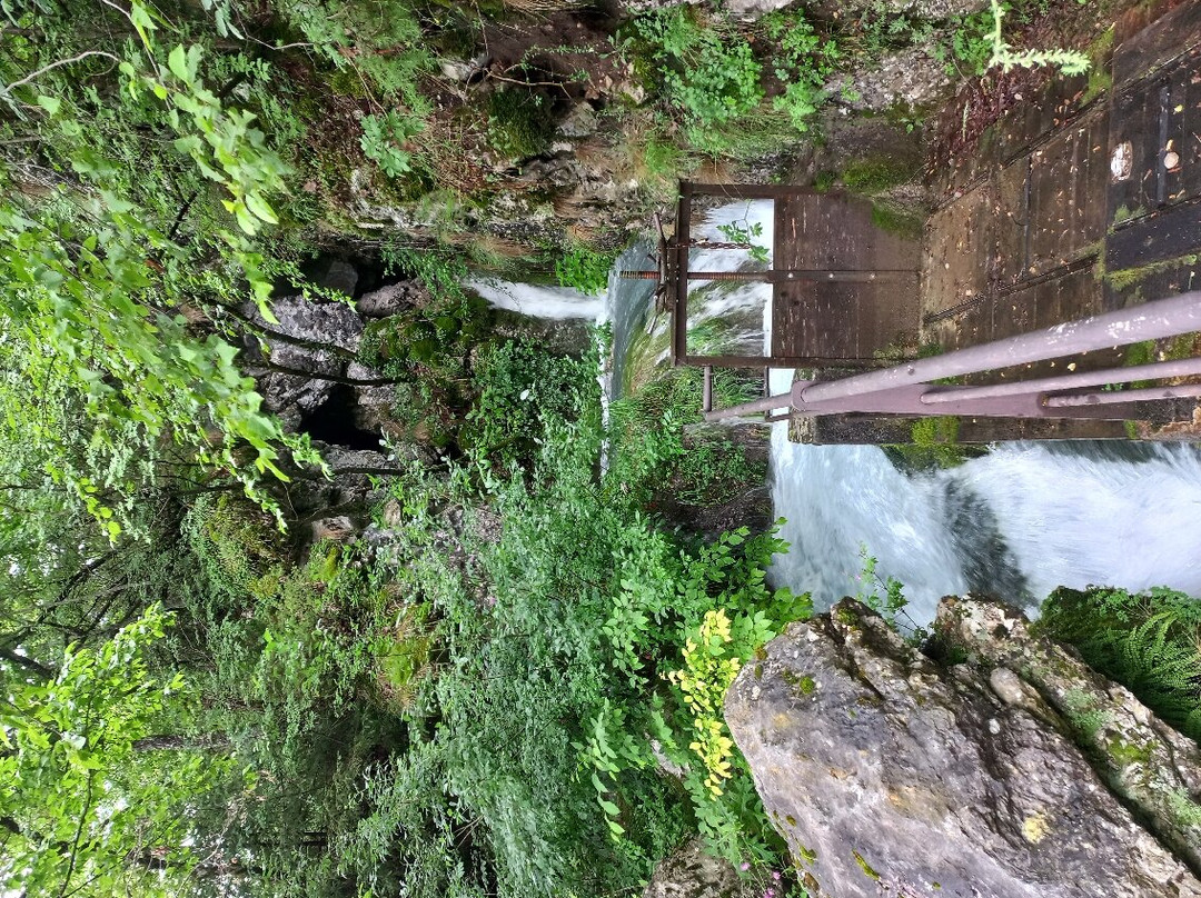 Cascate del Rio Bianco景点图片