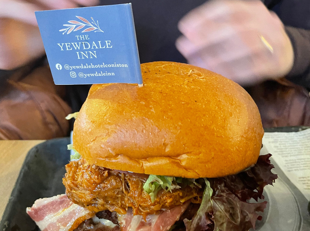 月达尔酒店主图