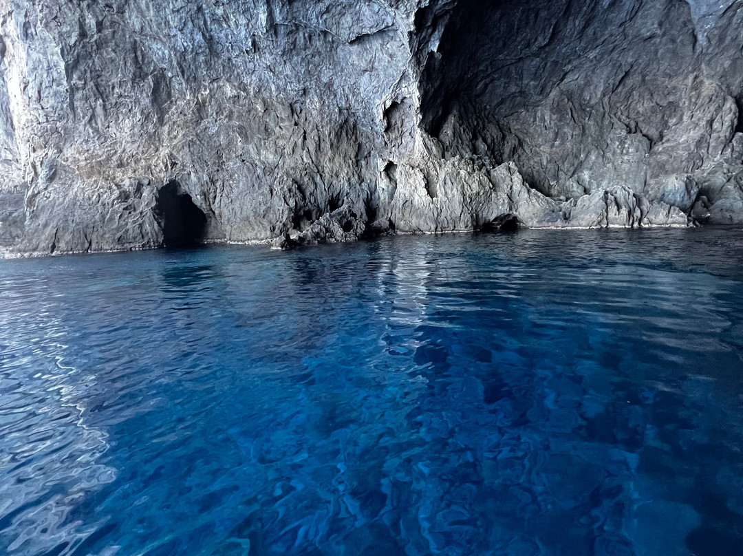 Glass Bottom Boat Chytra景点图片