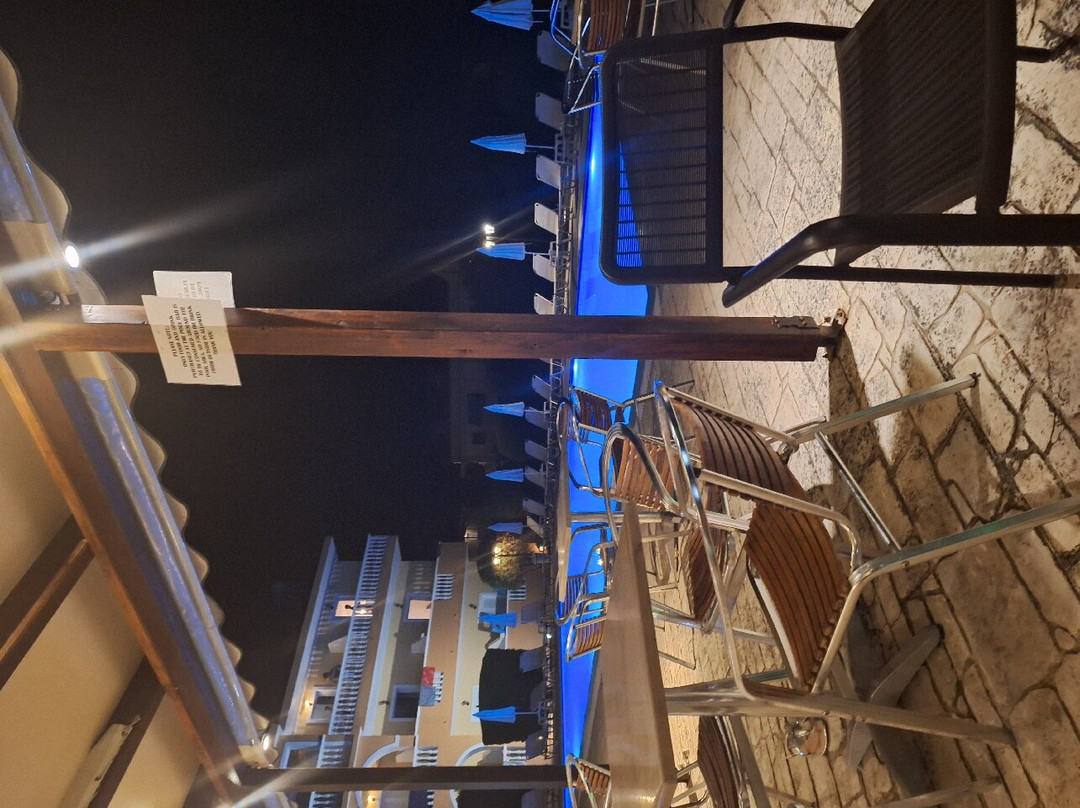 Derekas Studios主图