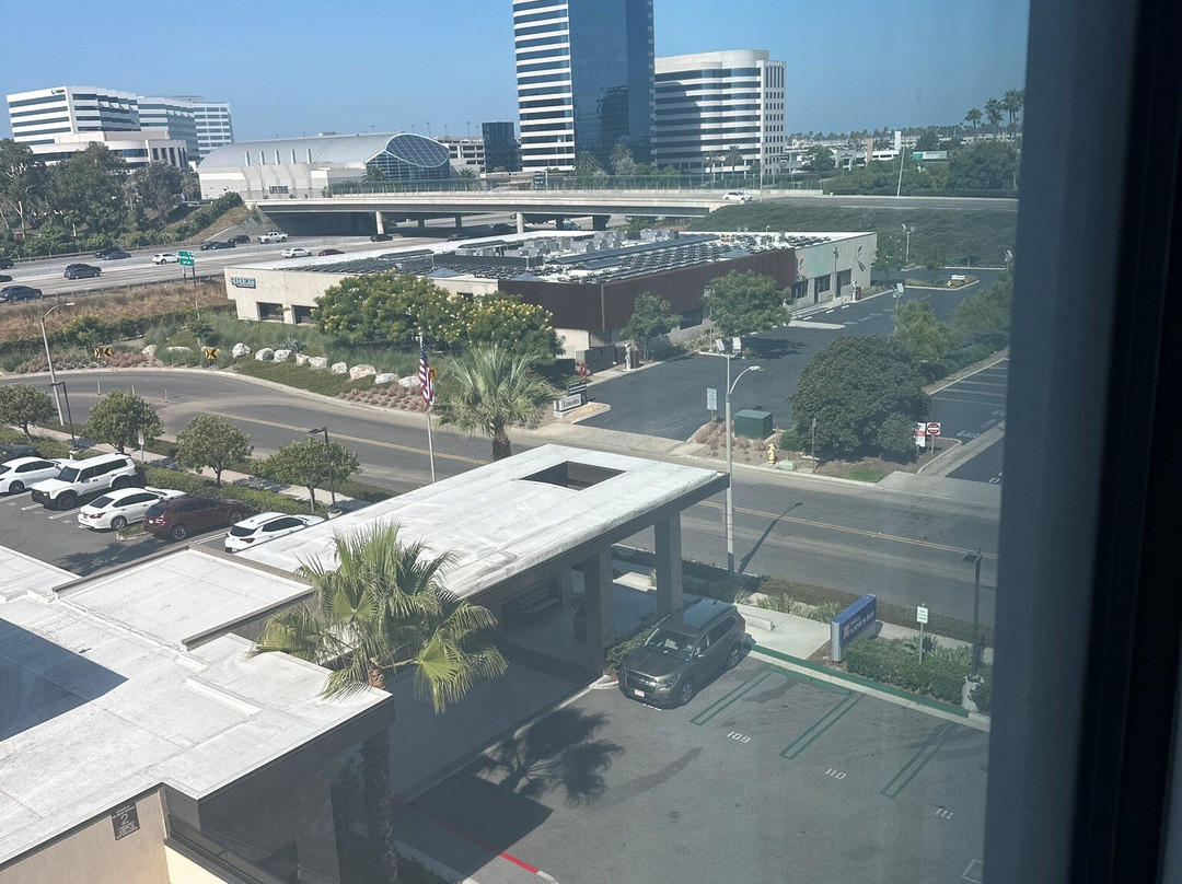 伊尔芬/奥兰治县机场希尔顿花园酒店主图