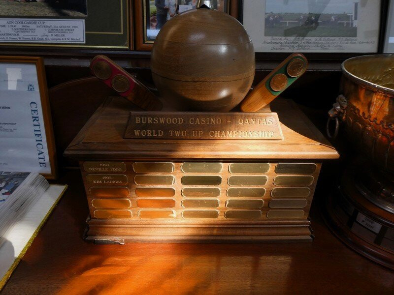 Kalgoorlie Boulder Thoroughbred Race Course-卡尔古利必去景点