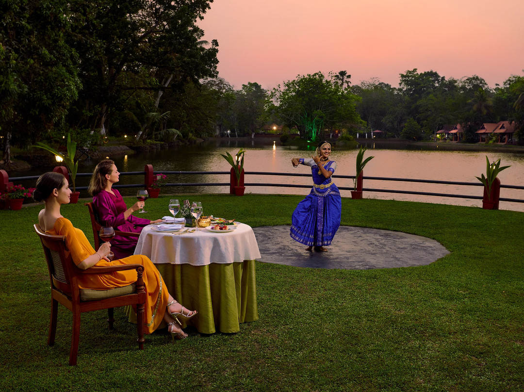 库玛拉孔泰姬陵维万塔酒店主图