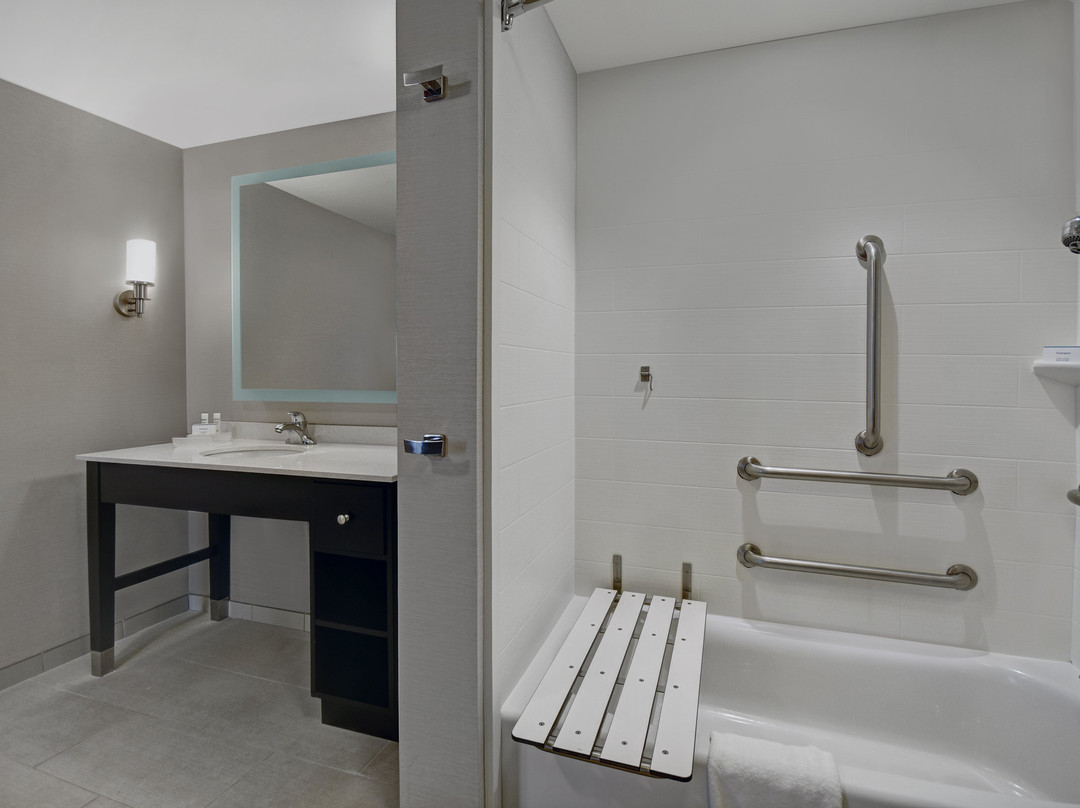 Homewood Suites By Hilton Hamilton主图