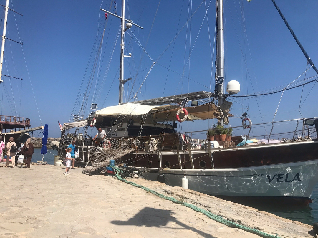 Vela Yachting景点图片