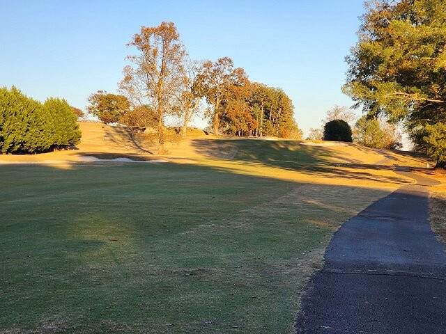 Tanglewood Park Championship Golf Course景点图片