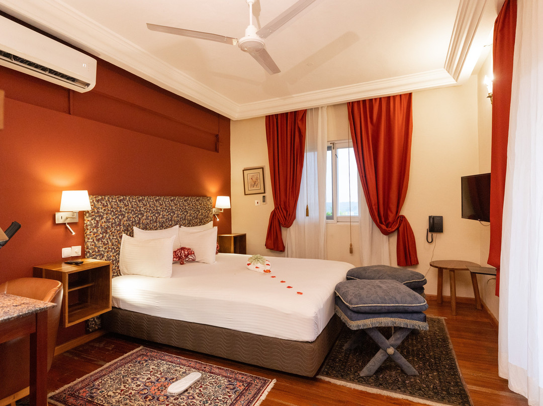 Golden Hill Parker Hotel主图