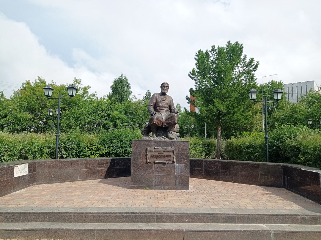 Monument to Fyodor Savelyevich Pryadunov景点图片