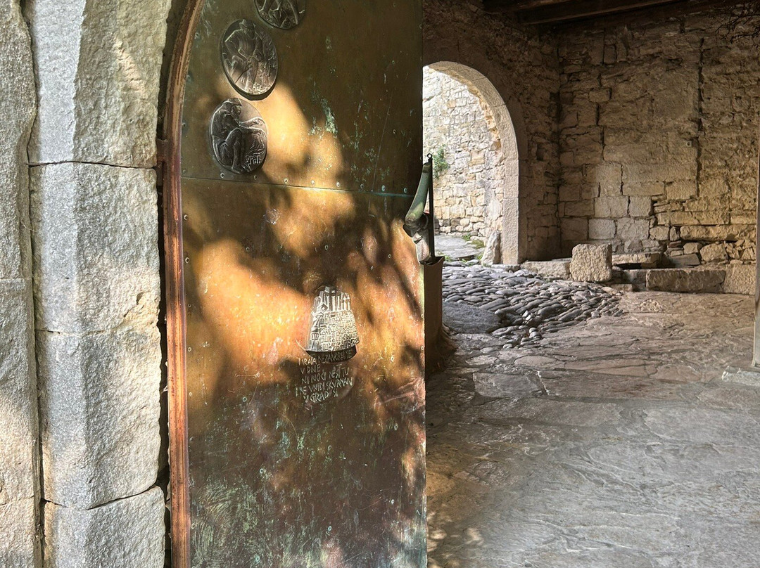 The Town of Hum-Hum必去景点