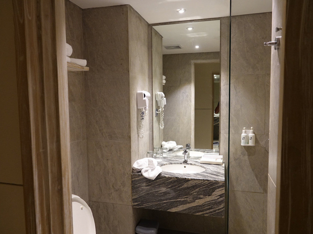 Swiss-Belcourt Lombok主图