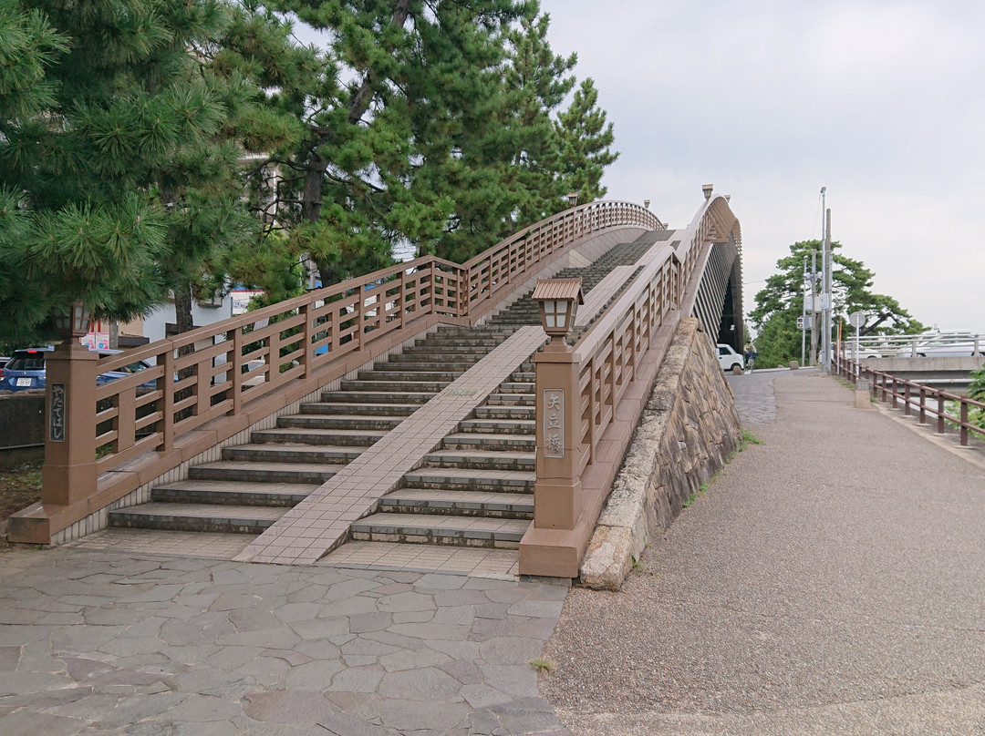 Yatatebashi Bridge-草加市必去景点